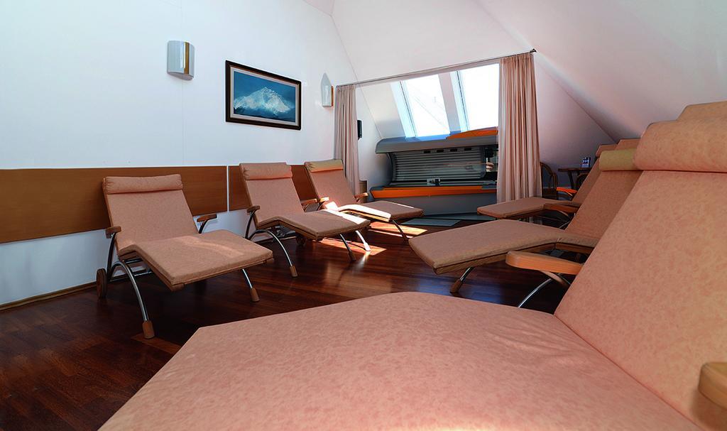 Altstadthotel Braeuwirt 魏登 外观 照片