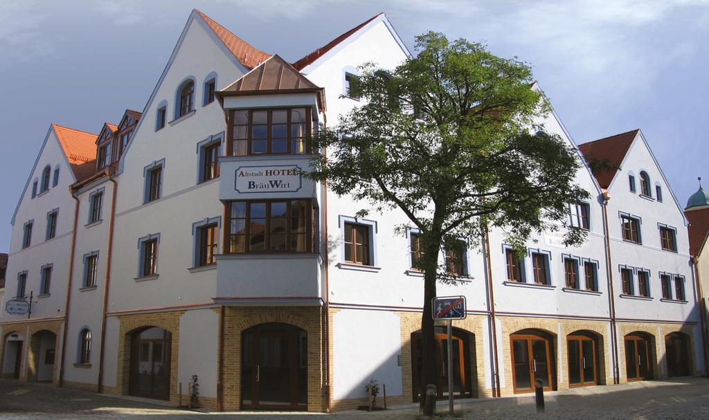 Altstadthotel Braeuwirt 魏登 外观 照片