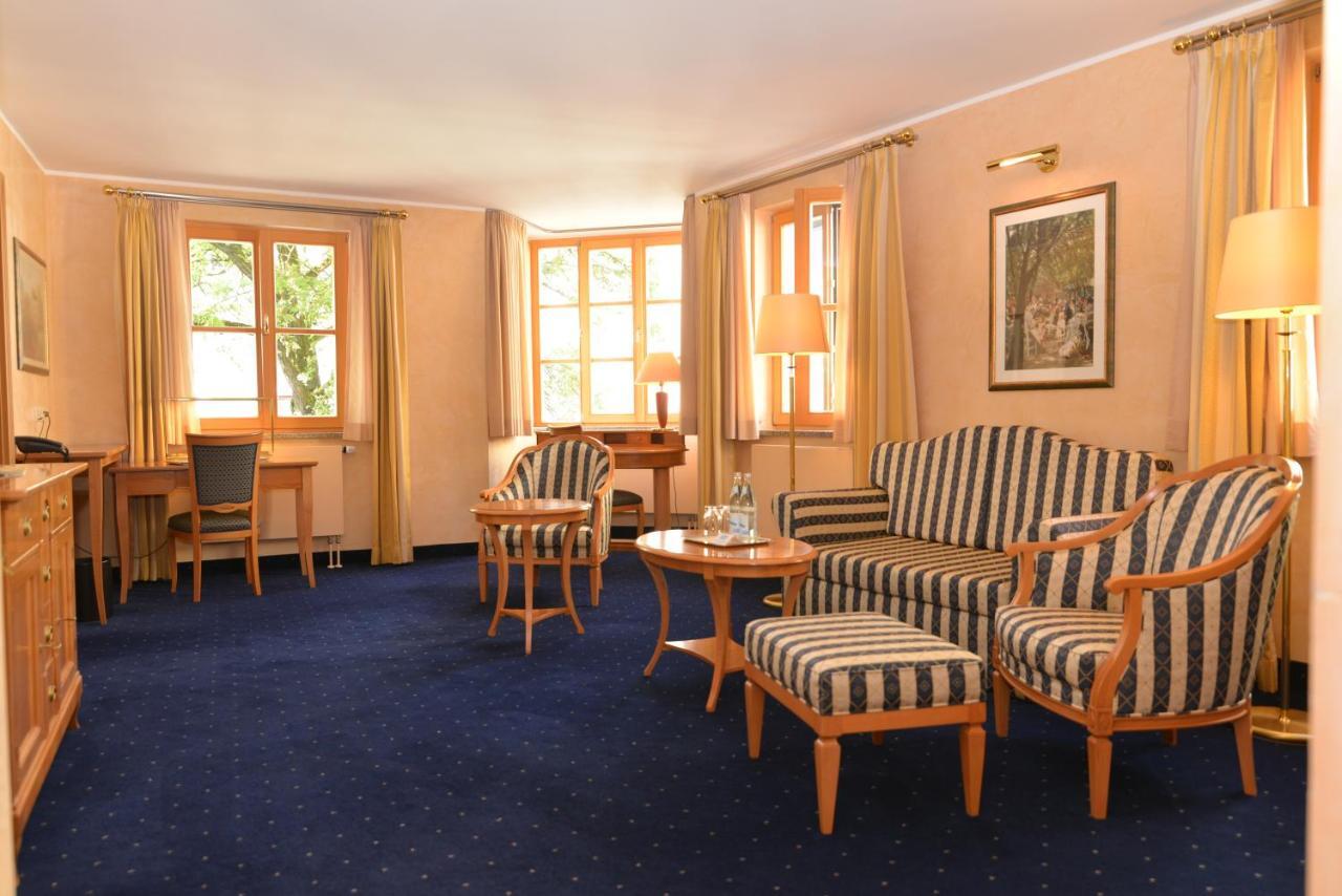 Altstadthotel Braeuwirt 魏登 外观 照片